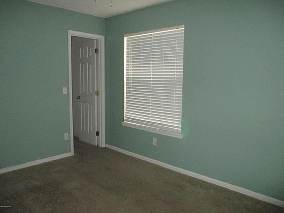 3rd image of 7244 Longhorn Cir N