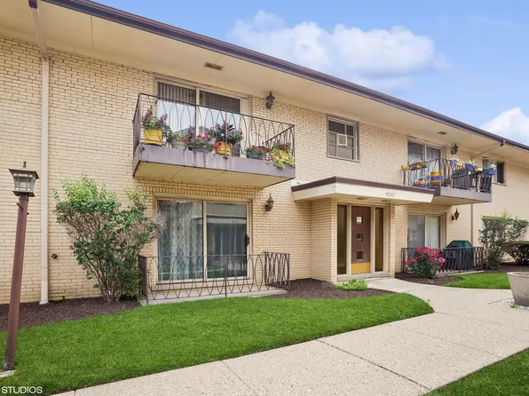 4560 N Milwaukee Ave APT 101, Chicago, IL 60630