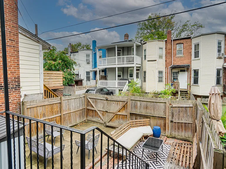 Keefer Pl NW — Photo 29