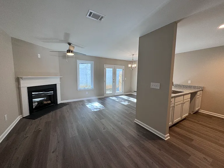 307 Legacy Ln #1 — Photo 4