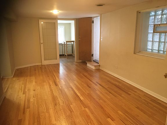 4th image of 3722 N Kenmore Ave