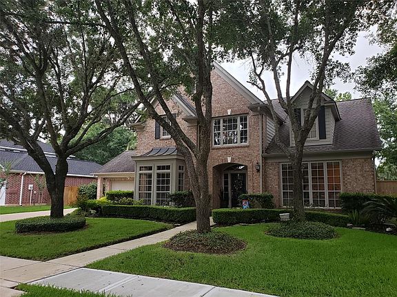 2nd image of 1322 Hillside Forest Dr