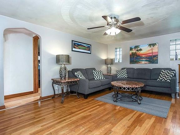 2nd image of 122 Den Mar Ct