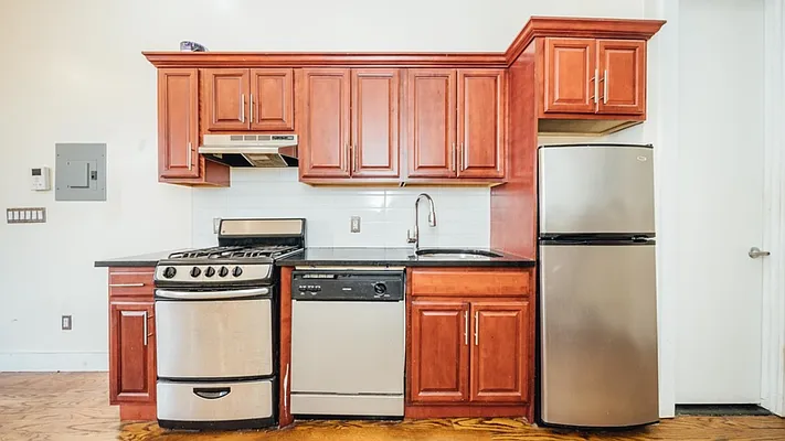 Rented by Nooklyn NYC LLC | media 5