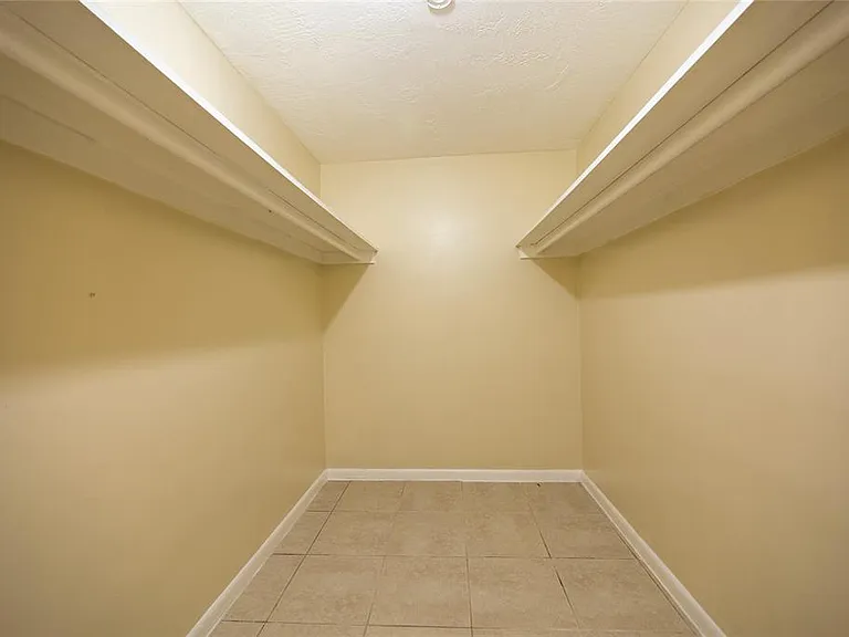 400 S Meteor Ave — Photo 14