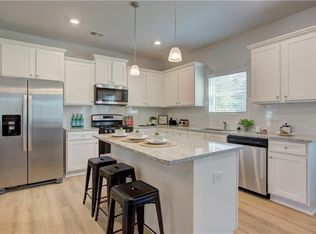 715 Clark Lake Estates Dr, Grayson, GA 30017