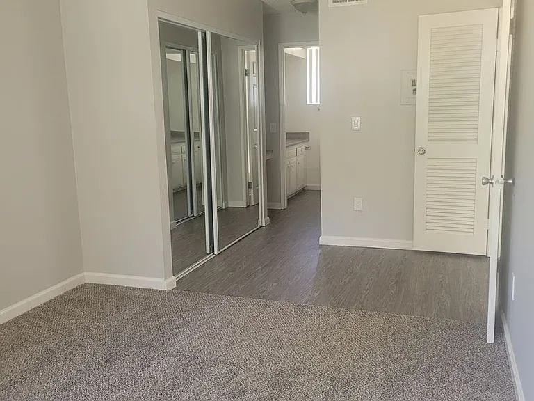 Casa Verde Apartments — Photo 5