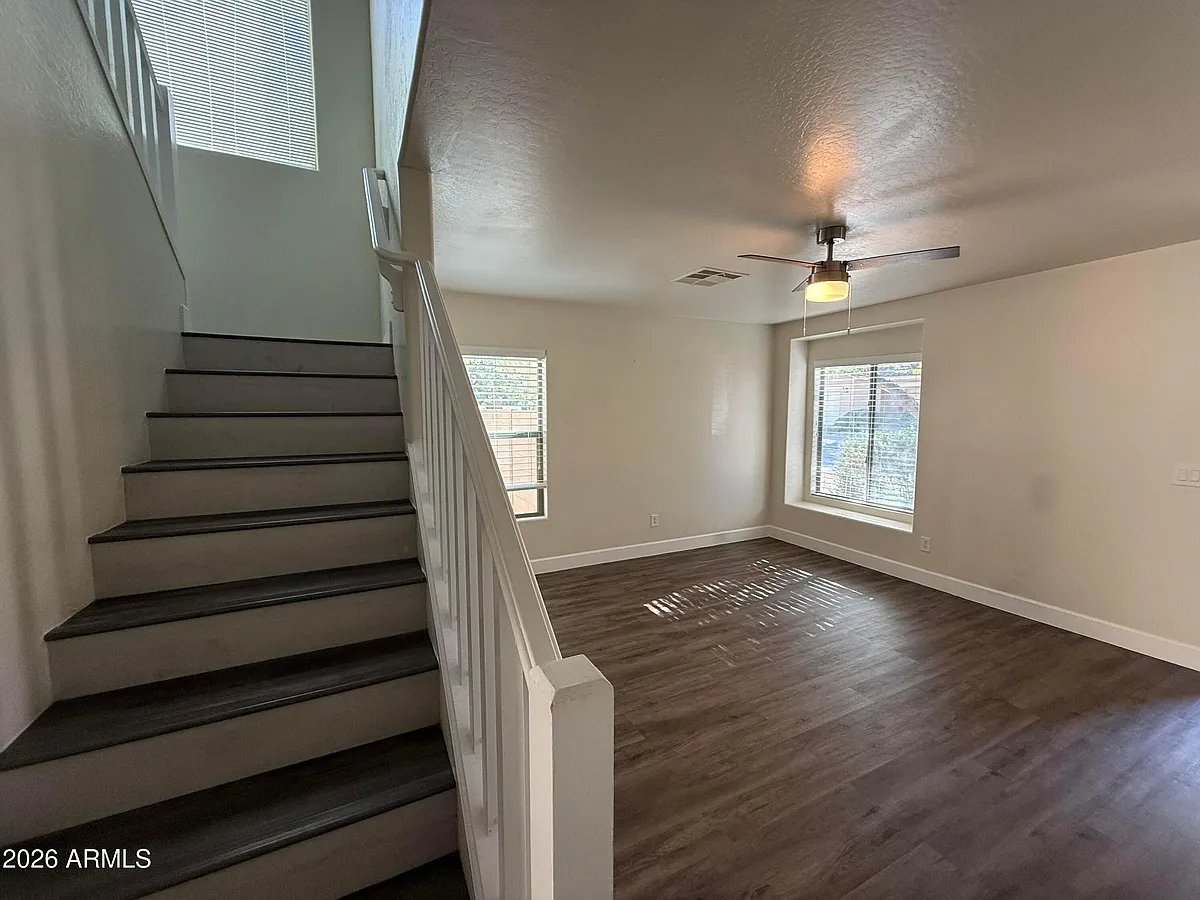 Building Photo - 2408 W Skinner Dr