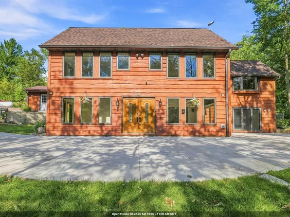 2691 Mayline Dr, Bellevue, WI 54311