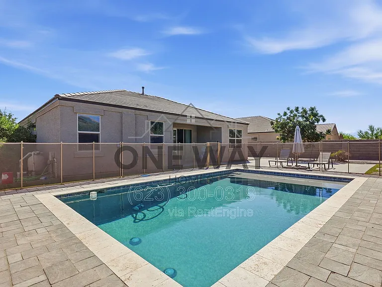 30558 W Clarendon Ave — Photo 37