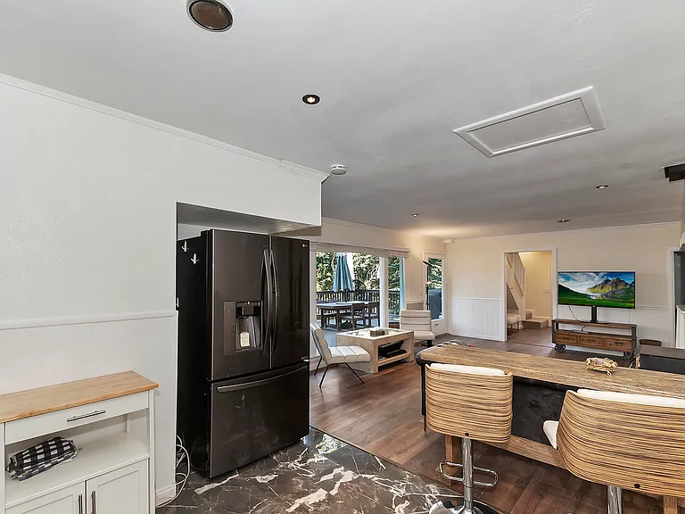 831 Blue Ridge Dr — Photo 17