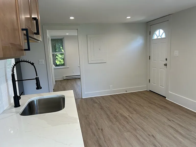 9 Elm St #1 — Photo 4