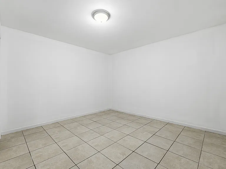 126-128 N 9th St #1 — Photo 14