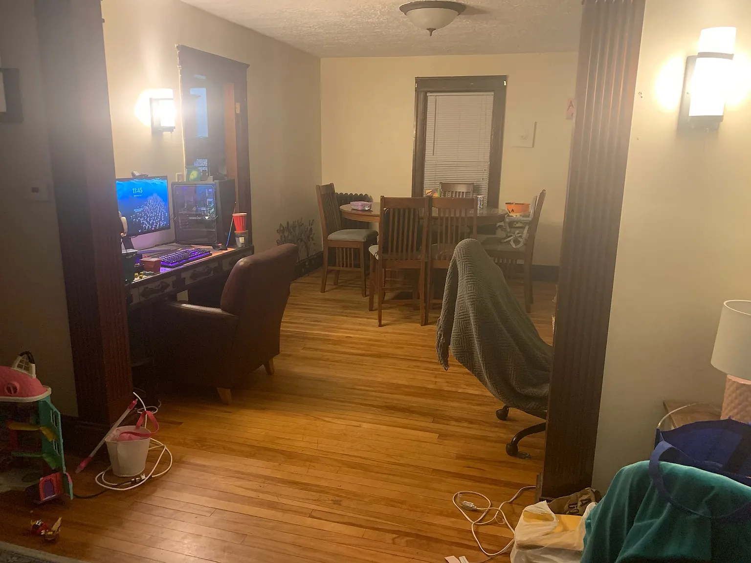 3 bed, 1327 sqft, $2,500 — Photo 3