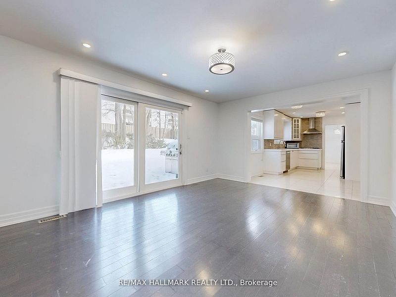 Toronto House for rent - 5 Bedrooms — photo 14