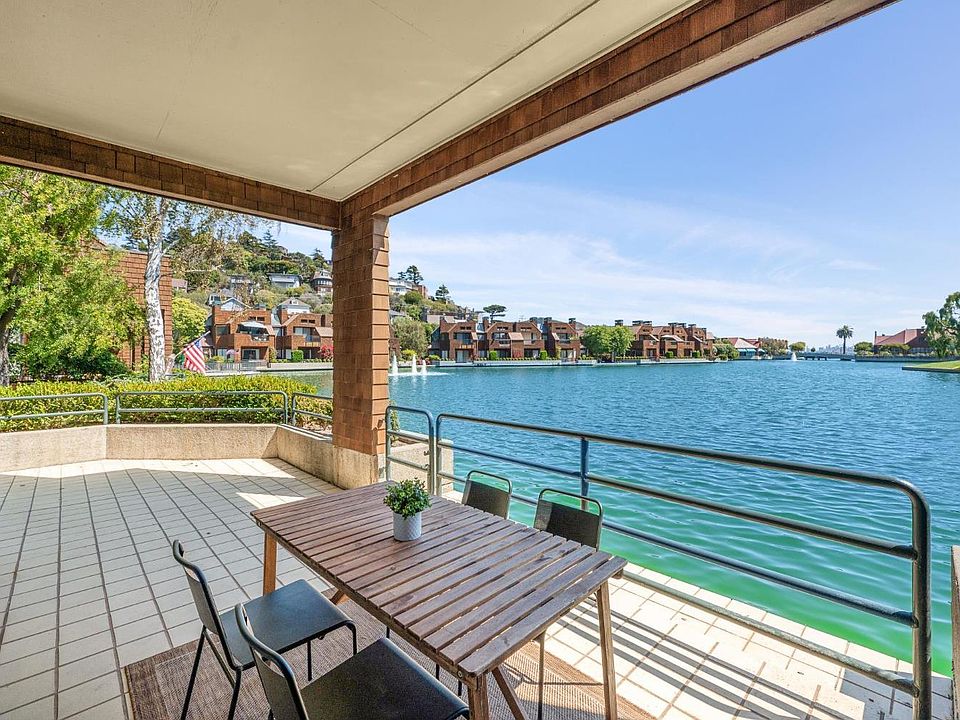 1st image of 24 Lagoon Vista
