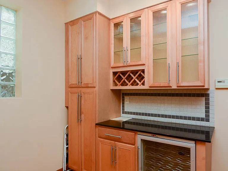 1720 W Augusta Blvd #2 — Photo 5