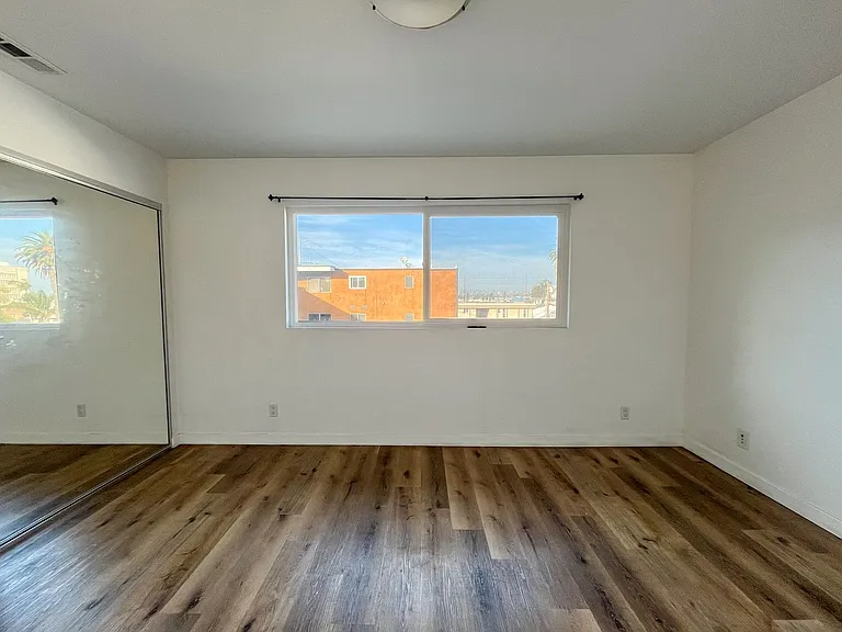 110 S Eucalyptus Ave — Photo 13