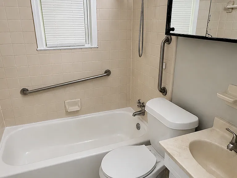 4100 Vaughn Rd #1 — Photo 11