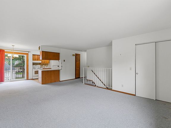 2nd image of 67 University Dr