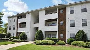 2nd image of 3601 Gateway Dr