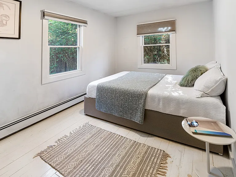7 Bay Ave — Photo 17