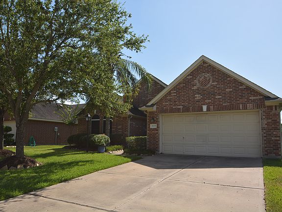 3rd image of 21115 Garden Arbor Ln
