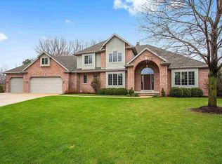 125 Falcon Hill Ct, Green Bay, WI 54302