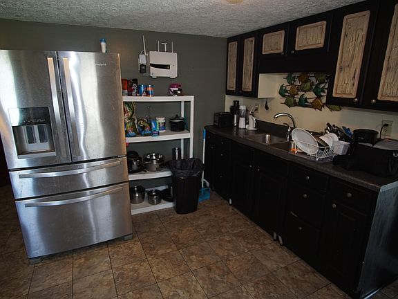 4th image of 2631 Cecil Ave