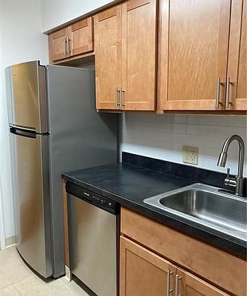 3rd image of 1825 Ashley Ln #206