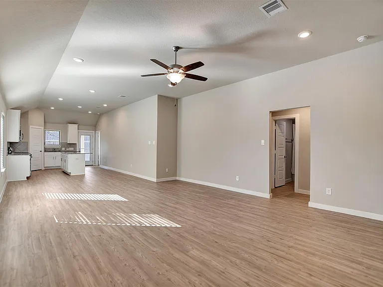 6419 Purple Wreath Way — Photo 6