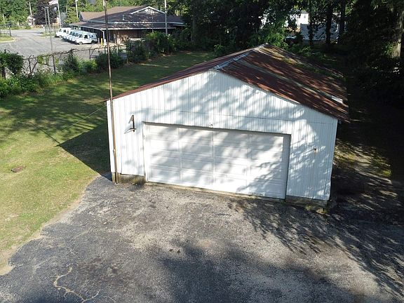 3rd image of 8312 Monroe Rd