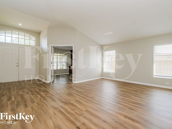 3rd image of 10529 San Travaso Dr
