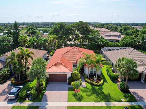 2nd image of 4460 Mariners Cove Drive