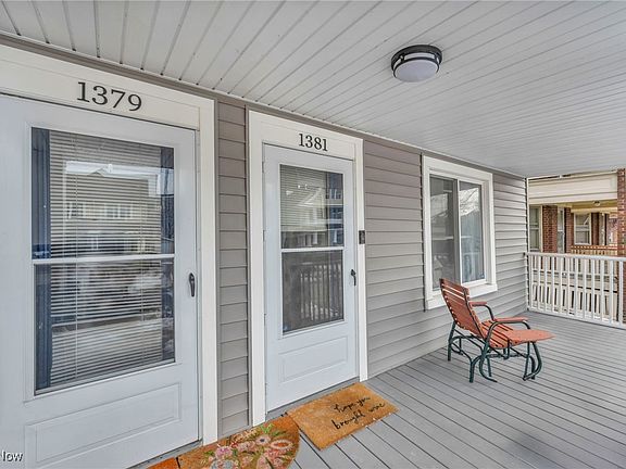 3rd image of 1379 Lakewood Ave