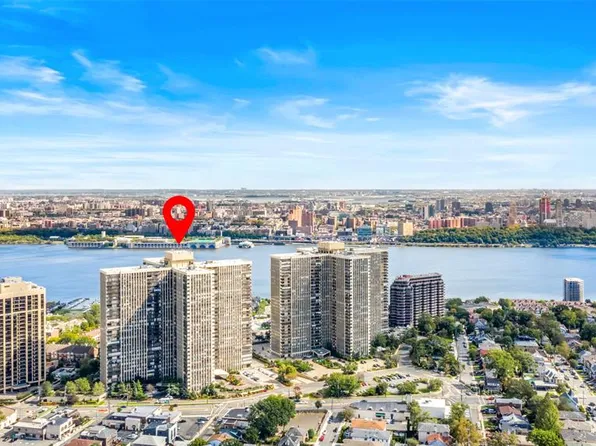 300 Winston Dr APT 103, Cliffside Park, NJ 07010