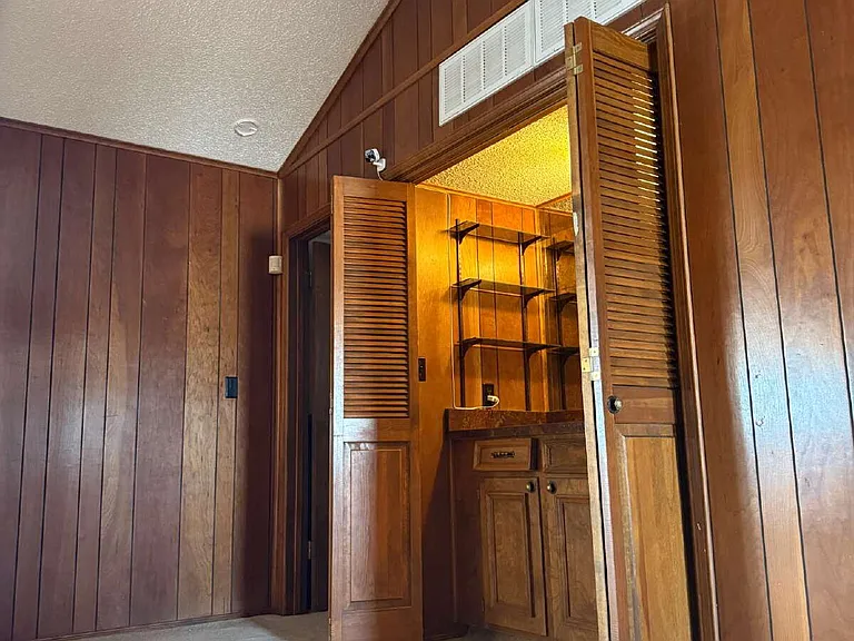 1709 Bruce Devlin Dr — Photo 20