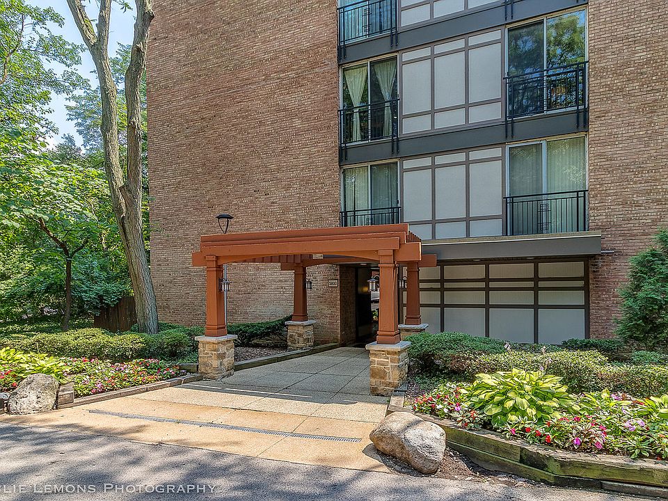 1st image of 5800 Oakwood Dr Unit 2H