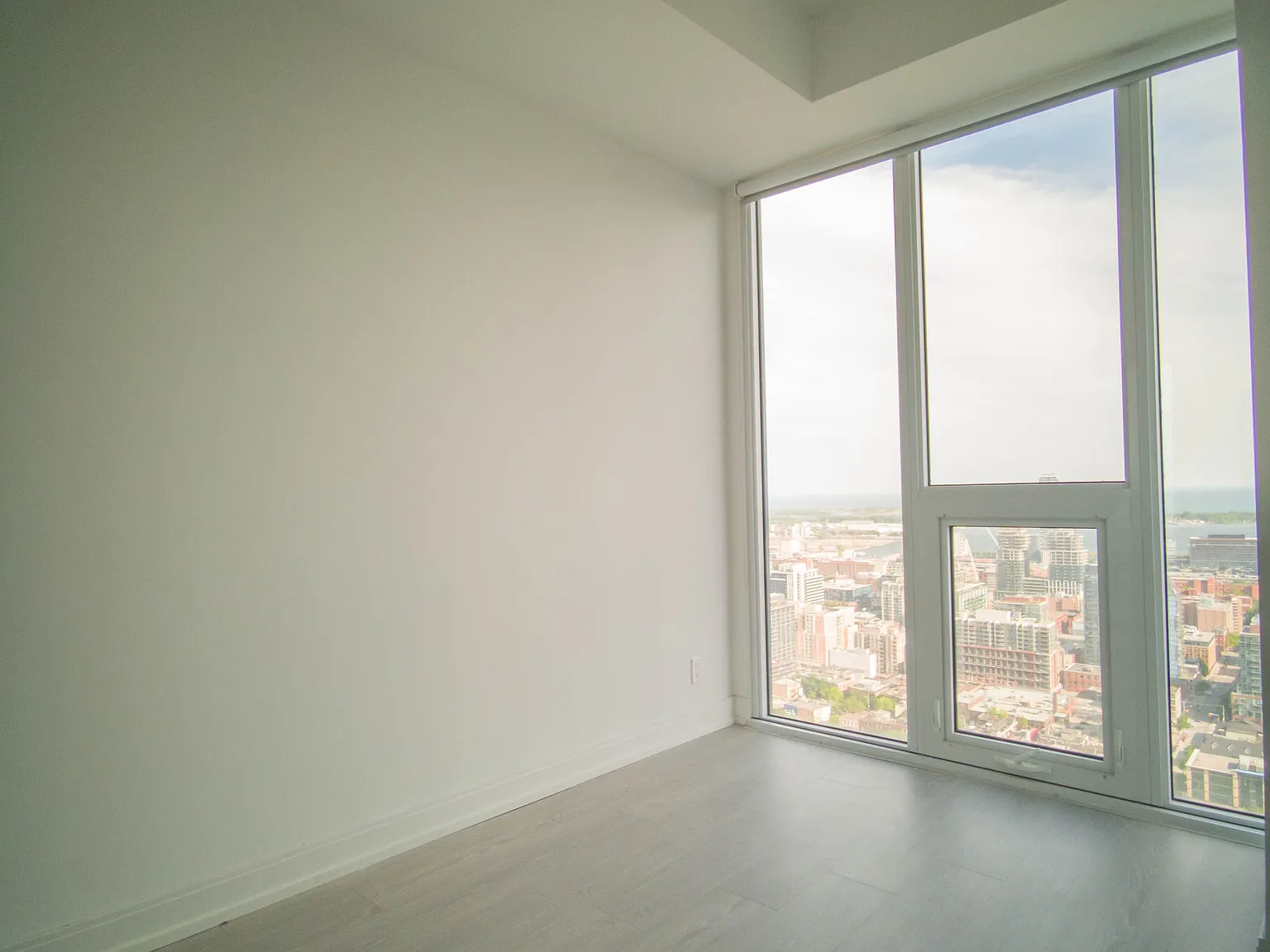 1 bed, $2,000 — Photo 3
