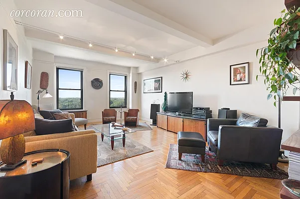 Sold by Corcoran | media 16