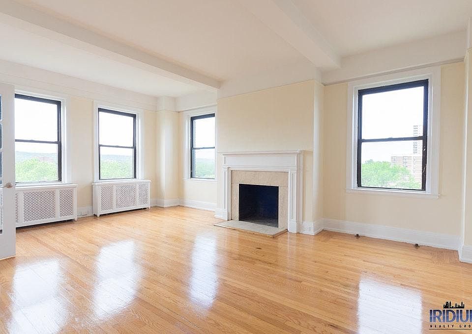 1st image of 74 Prospect St #3BATHS