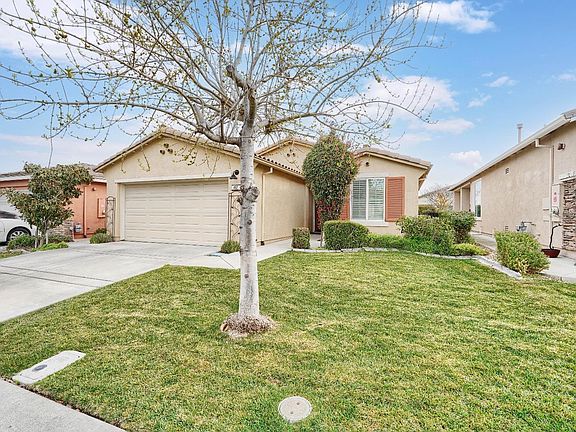 2nd image of 402 Birch Ridge Drive