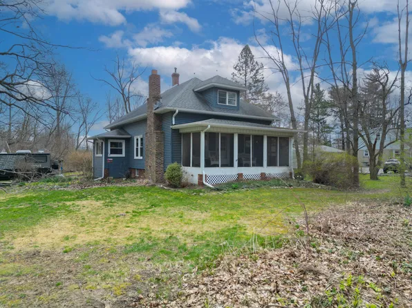 1427 N Tremont Rd, Chesterton, IN 46304