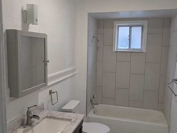 5th image of 1159 McKinley St
