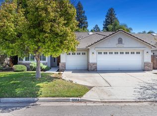 9884 N Rowell Ave, Fresno, CA