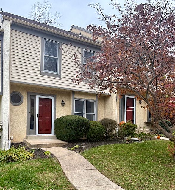1st image of 117 Bowater Ct