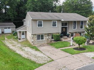 603 Oakfield Ln, Philadelphia, PA 19115