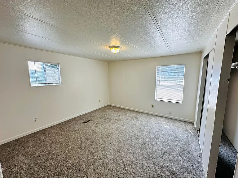 14014 NE 70th Ave — Photo 19