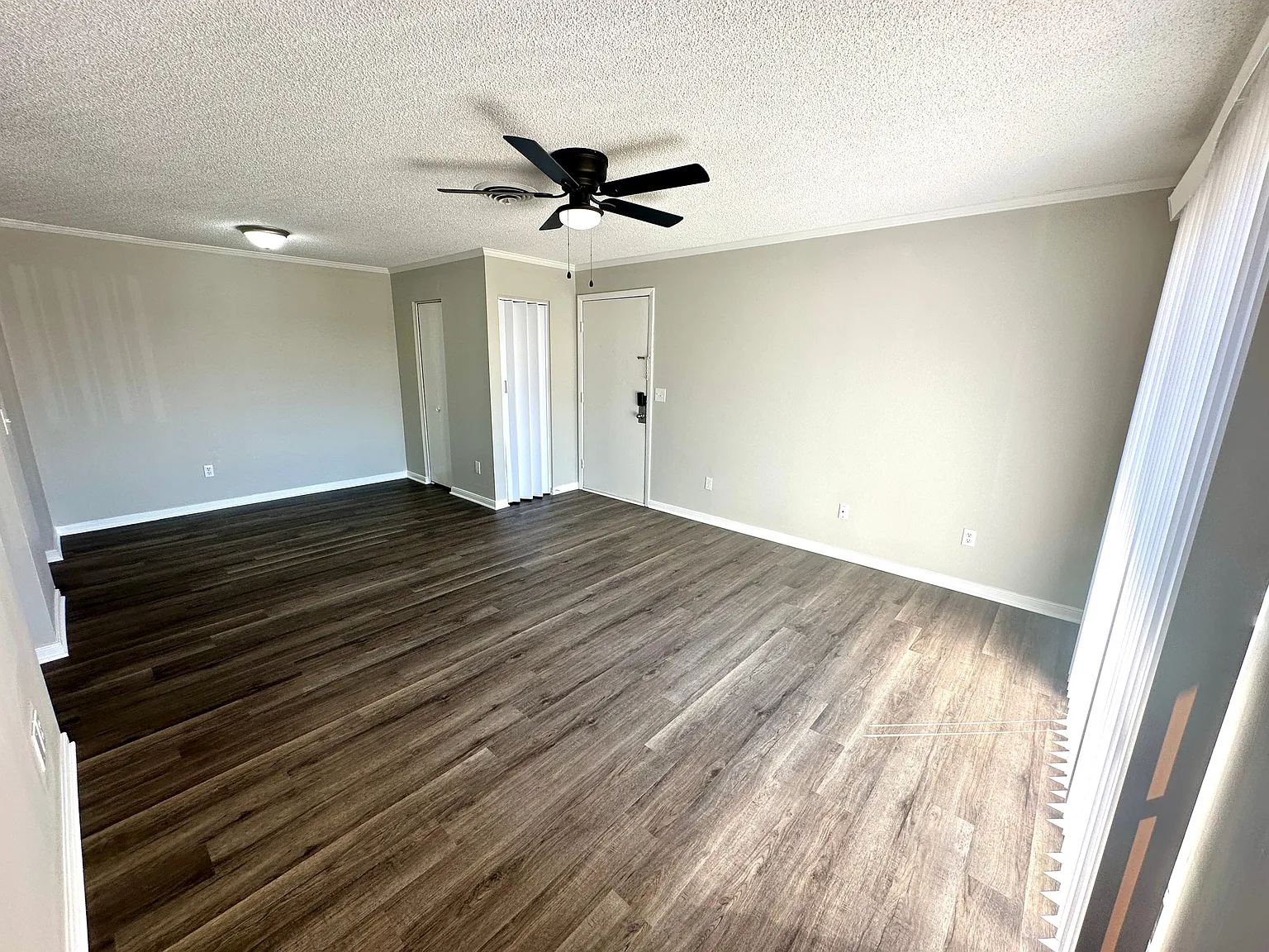 2 bed, 1250 sqft, $1,115 — Photo 2