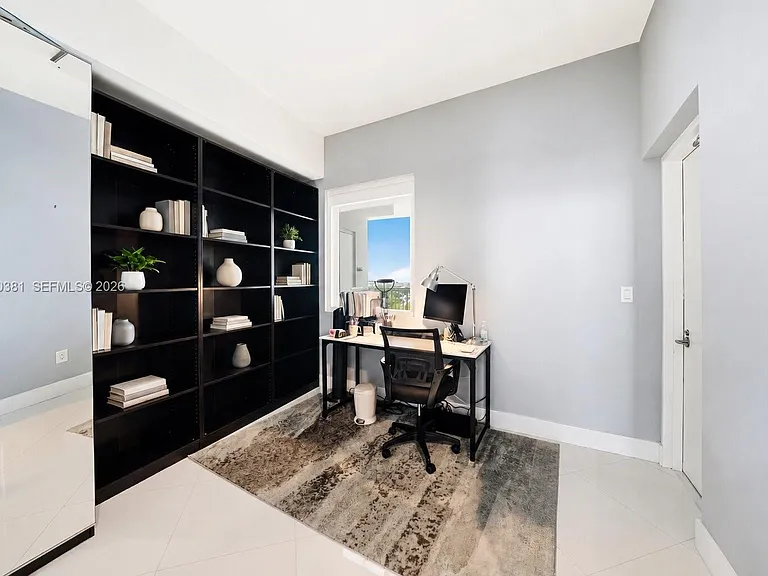 2020 N Bayshore Dr #1908 — Photo 17